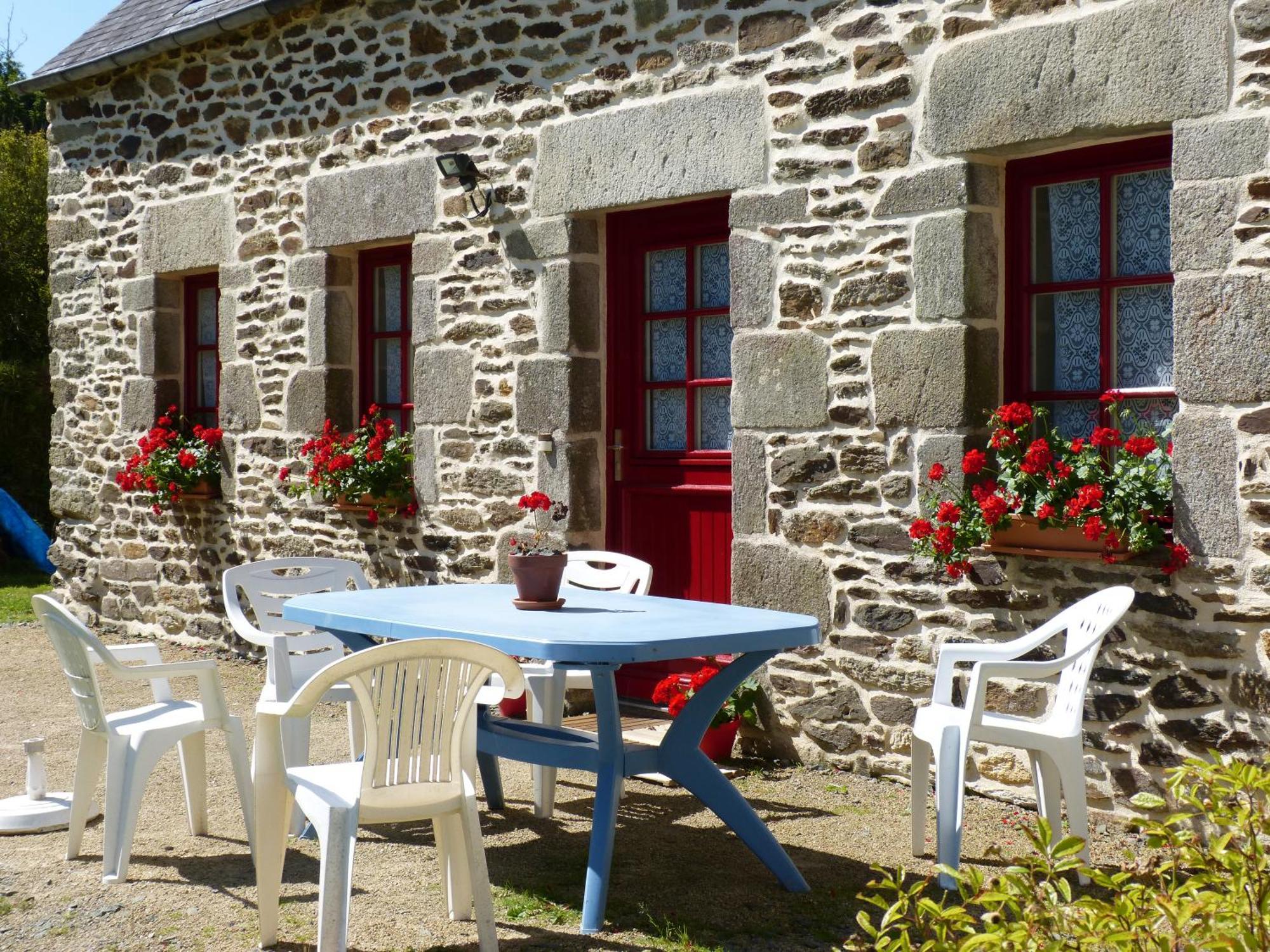 Gite De Caractere Lopérec Buitenkant foto