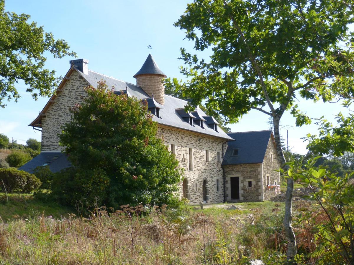 Gite De Caractere Lopérec Buitenkant foto